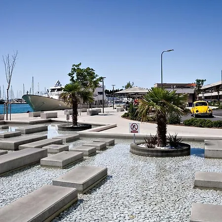 Babina - King & Queen