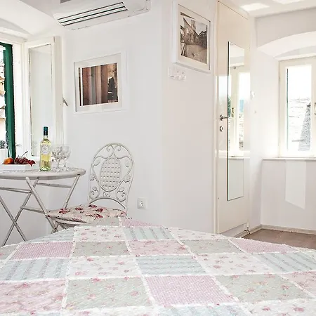 Babina - King & Queen Gæstehus Split