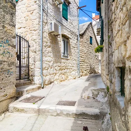 Babina - King & Queen 3*