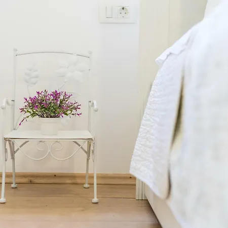 Babina - King & Queen Gostinjska kuća