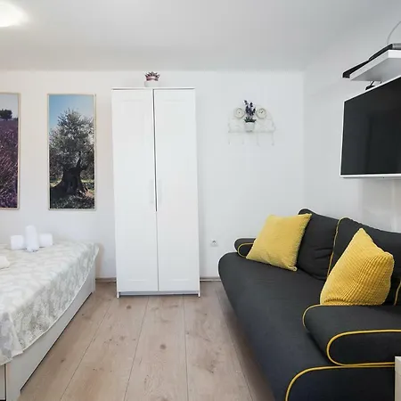 Babina - King & Queen